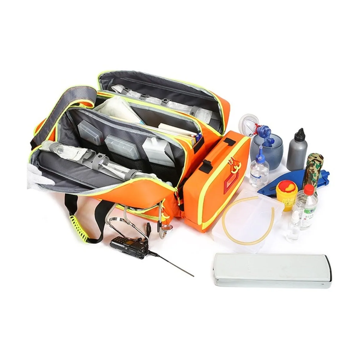 06624 1200D Portable First Aid Bag in Red, construction and compartment detail 2
