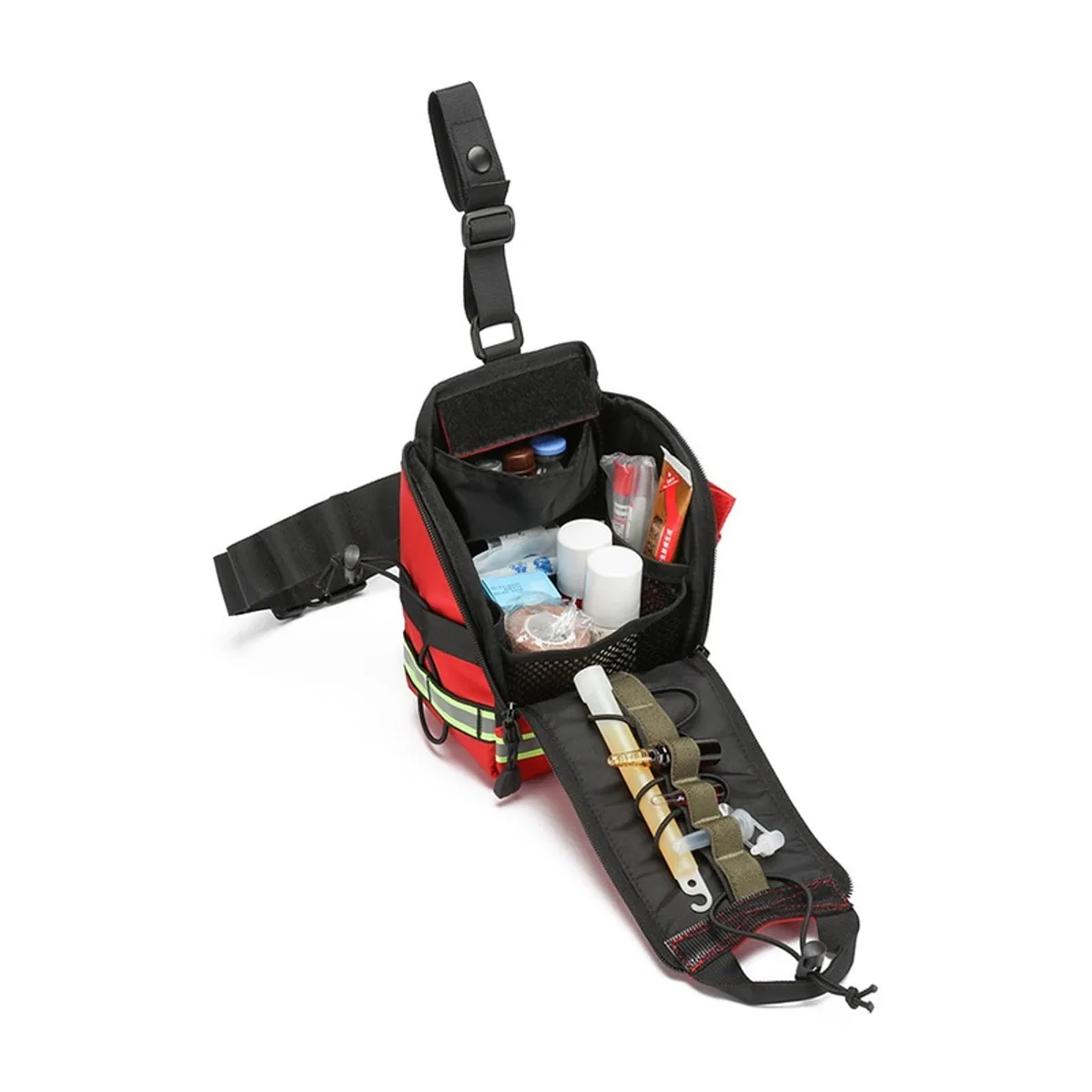 08817 1000D Emergency Waist Bag in Red, construction and compartment detail 7