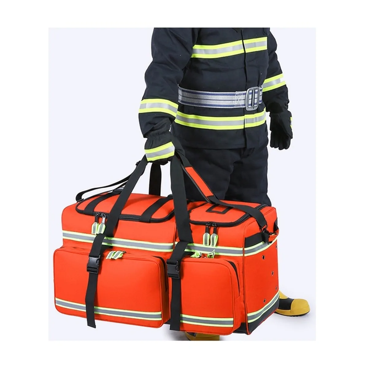 08818 1000D Portable First Aid Bag in Red, construction and compartment detail 6