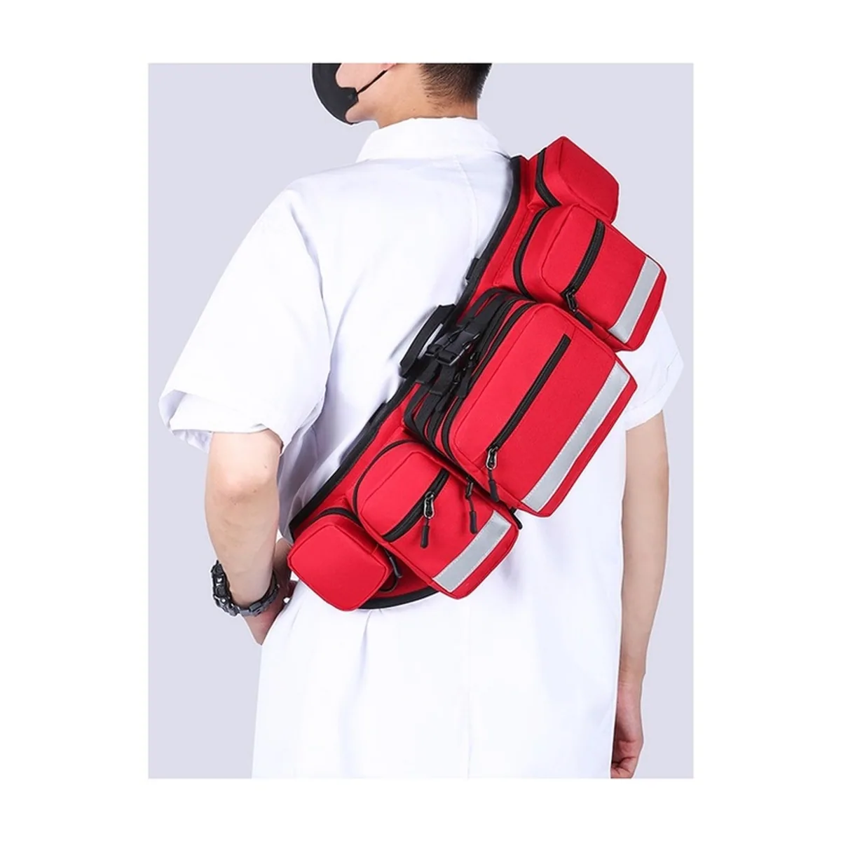09941 1200D Emergency Waist Bag in Red, construction and compartment detail 7